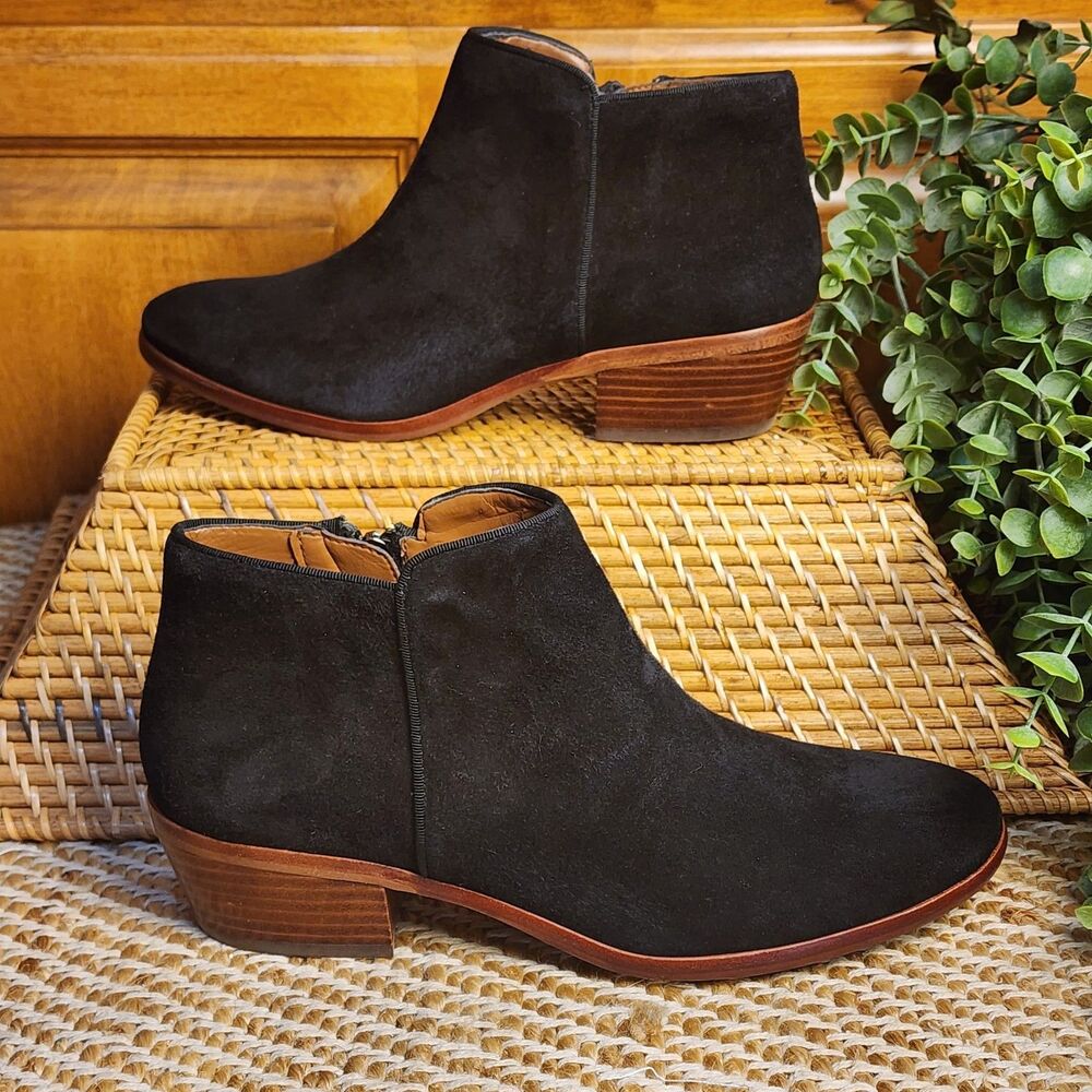 Sam Edelman Petty Chelsea Ankle Boots Black Suede 7.5 NWT SEE PHOTOS FOR ISSUES